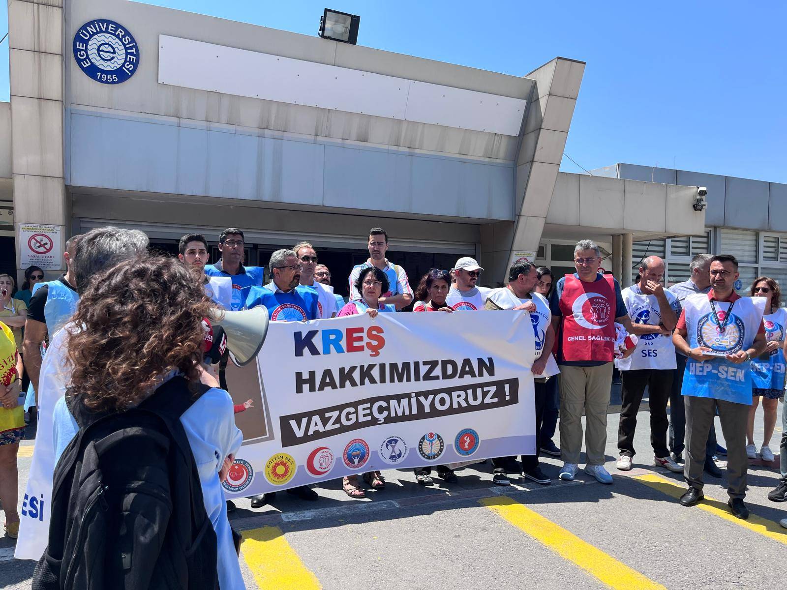 Ege Üniversitesi Emekçileri Kreş Kapatma Kararına Karşı Tek Ses Oldu